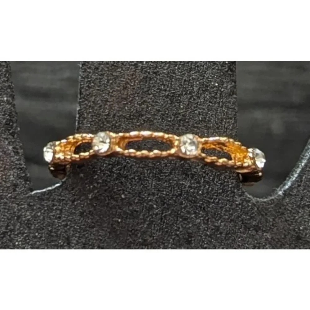 Vintage GoldTone Open Link Band Ring With Clear Rhinestone Accents Size 5.25‎